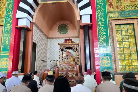 Kapolres Sidrap Melaksanakan ki Safari Shalat Juma&#8217;t di Masjid Besar Raudhatul Jannah Dua Pitue