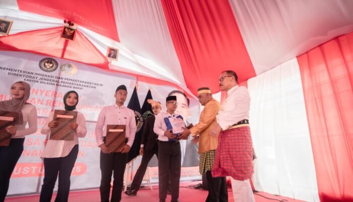 Gubernur Sulbar Wakili Presiden Serahkan ki Remisi Kepada 1.486 Narapidana