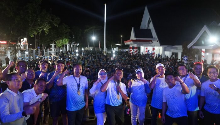 Suasana Penuh Semangat Warnai ki KNPI Night Run di Sidrap