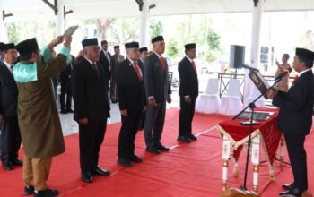 Lantik Empat Kepala OPD, Bupati Syaharuddin Tekankan ki Kinerja Demi Kemajuan Daerah
