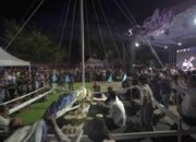 Makkuliwa Sandeq Silumba 2025: Doa-doa Mengudara dari Atas Perahu di Pantai Bahari Polewali Mandar