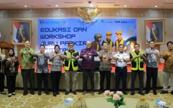 Jukir Makassar Kini Bisa Digital, Parkir Tinggal Scan QR!