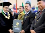 Andi Rosman Dianugerahi PIN Emas oleh UMI, Apresiasi atas Kiprah Membangun Daerah