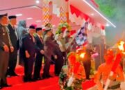 Bupati Bersama Wakil Bupati Wajo Lepas Pawai Obor (Taptu) Sambut HUT ke-80 Kemerdekaan RI