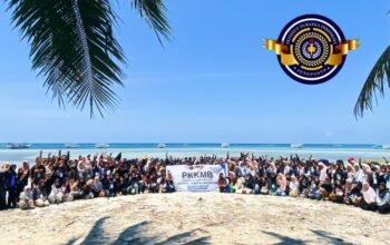 Bertemakan “JANGKO MANJA”, Bina Akrab di Pantai Samboang, Akhiri PKKMB Kampus INTI