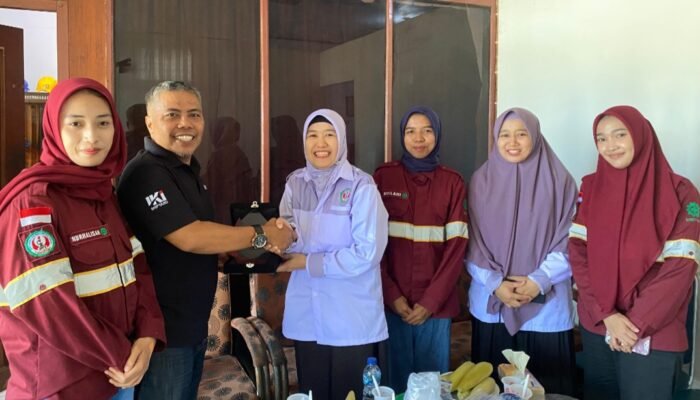 Universitas Indonesia Timur Tarik Mahasiswa Magang dari PT. IKI, “Appala’ Bajiki’ Passukkuru'”