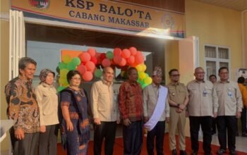 Sekretaris Menteri Koperasi Resmikan Gedung Kantor Baru KSP Balo’ta Cabang Makassar