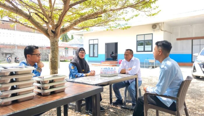 Dinas Kesehatan Sulbar Perkuat ki Pengawasan MBG di SPPG Rangas Beach Mamuju