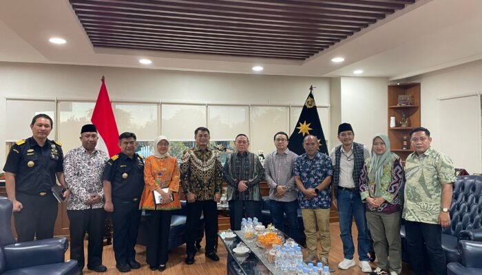 Wakil Gubernur Lakukan Audiensi dengan Dirjen Bea dan Cukai, Bahas ki Pembentukan Kantor Baru di Sulbar untuk Dorong Ekonomi Daerah