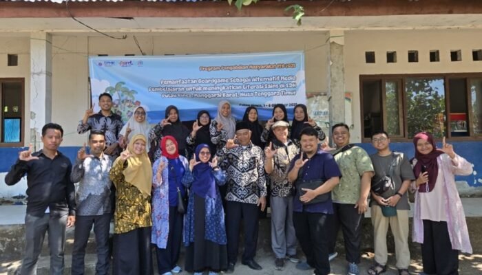 Ma’cule-cule Boardgame, Tim Pengabdian ITB Ajak Siswa SDN Pulau Rinca Ajak Belajar Literasi Sains dengan Menyenangkan