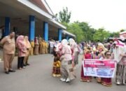 HUT-RI ke 80, Ribuan Pelajar di Maros Meriahkan Gerak Jalan Kreasi