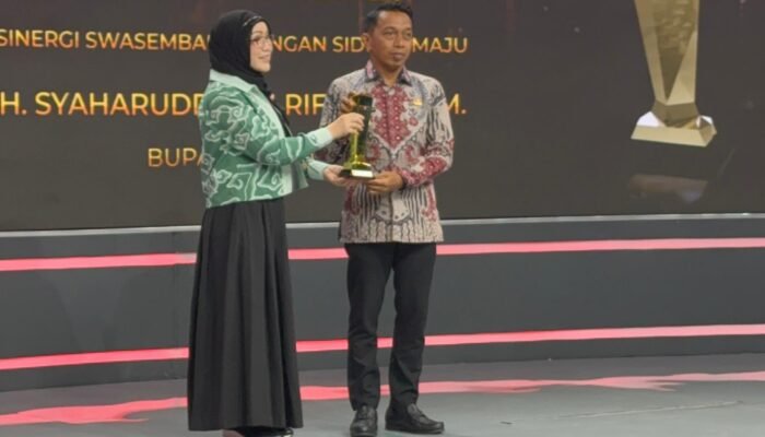 Inovatif Kawal Swasembada Pangan, Bupati Syaharuddin Alrif Sabet Penghargaan tvOne