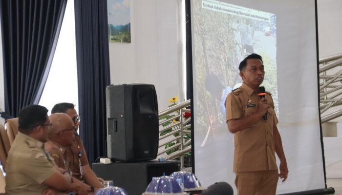 Rapat Pengelolaan Sampah Sidrap: Bupati Syaharuddin Tekankan ki Aksi Kolektif