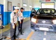 Cegah Pelanggaran dan Kecelakaan, Satlantas Polres Wajo Bersama Dishub Lakukan Ramp Check Kendaraan