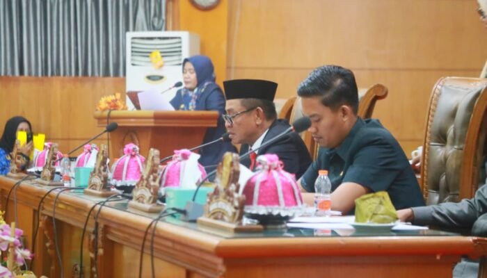 Wabup Nurkanaah Sampaikan ki Tanggapan Bupati atas Tiga Ranperda Prakarsa Pemda