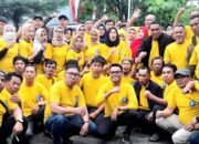 Kerja Bakti Perumda Parkir: Dirum Turun Langsung Pimpin Pembersihan Halaman Kantor