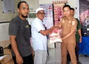 Dinsos Sulbar Salurkan ki Bantuan Beras untuk Warga Miskin Ekstrem di Mamuju Tengah