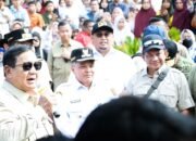 Mendagri Tito Dampingi Presiden Tinjau Sejumlah Titik Wilayah Terdampak Bencana di Sumbar