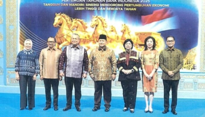 “Tangguh dan Mandiri”: Presiden Prabowo Apresiasi Bank Indonesia, Perekonomian 2025 Diproyeksi Tumbuh Kuat 4,7-5,5%