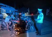 Patroli Malam Blue Light Ditlantas Polda Sulbar Jaga Keamanan dan Keselamatan Berkendara