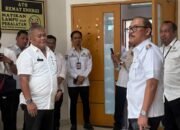 Sidak Gubernur di Bapenda Sulbar, Pastikan ki Layanan Publik Tetap Optimal Meski Dihadapkan Keterbatasan Pasca Pemekaran