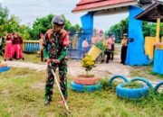 Babinsa Koramil Pammana Bantu Bersihkan SDN 98 Lempa