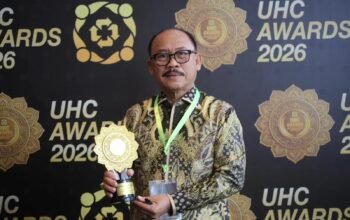 Di Tengah Tantangan Fiskal, Pemprov Sulbar Raih ki Penghargaan Universal Health Coverage 2026