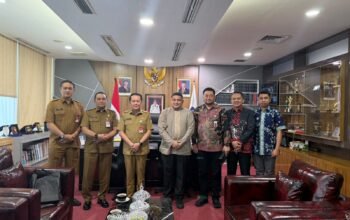 Wali Kota Makassar Bahas Penguatan APBD dan Regulasi BUMD Bersama Dirjen Keuda Kemendagri
