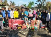 Kurang 24 Jam Pasca Kebakaran, Kadis Sosial Turun ki Serahkan Bantuan Kepada Korban