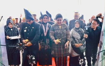 Tauwwa Tiga Gedung Jadi Kado HUT ke-66 Kabupaten Bulukumba