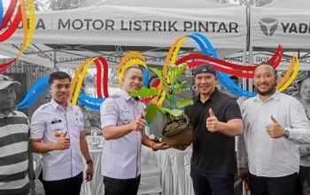 Camat Tamalate Terima Bibit tanaman dari Opa-opa Korea Tauwwa 