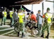 Patroli Siskamling Koramil 1406-07/Takkalalla Perkuat Stabilitas Keamanan Wilayah