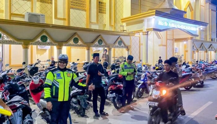 Polres Wajo Kerahkan Personel Amankan Ibadah Tarawih Ramadan 1447 H