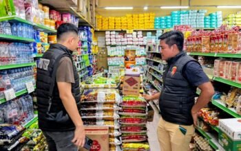 Sidak Mendadak! Unit Tipidter Polres Wajo Turun Tangan Cek Harga dan Stok Sembako