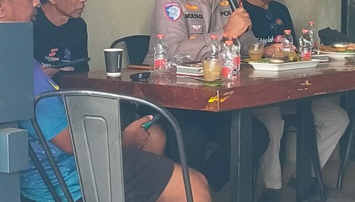 Iyanae, Ngopi Bareng Bersama Pers Kasat Lantas Polres Bone Paparkan Operasi Keselamatan
