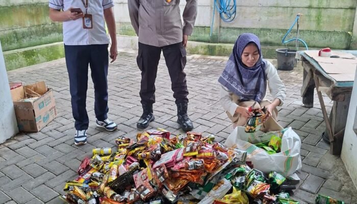 Itasi, Barang Kadaluwarsa Dimusnahkan
