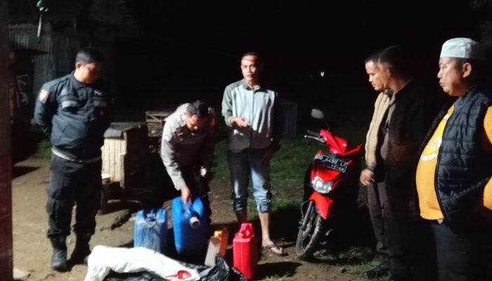 Kapolres Sinjai Tekankan Ops Cipta Kondisi Jelang Ramadhan, Polsek Sinjai Timur Amankan 40 Liter Miras