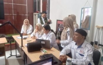 Optimalisasi Kanal Informasi Publik, KominfoSS Sulbar Lakukan ki Coaching Clinic OPD Pemprov