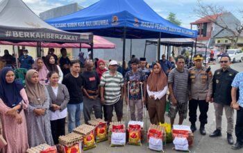 Giliran Polres Bulukumba dan Bhayangkari Salurkan ki Bantuan  Korban Kebakaran di Terang-Terang