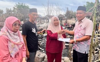 SMANSA Bulukumba Peduli ki Juga Tauwwa Kepada Korban Kebakaran