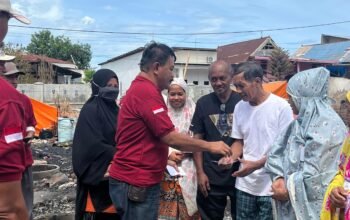 Komunitas Rumpun Melayu Bulukumba Ikut ki Bantu Korban Kebakaran di Terang terang