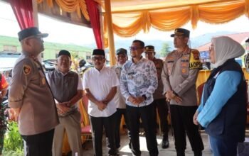 Kapolda Sulbar Tinjau ki Pospam Polresta Mamuju di Sela Gerakan Pasar Murah
