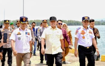 Bupati Wajo Lepas Pemudik Gratis dari Pelabuhan Bangsalae Siwa ke Tobaku Sultra