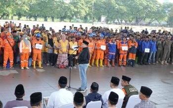 Tauwwa, Bentuk Penghargaan, Munafri-Aliyah Serahkan 7.100 Paket Lebaran untuk Satgas Kebersihan Makassar