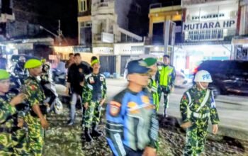 Patroli Gabungan TNI dan Warga, Koramil Pitumpanua Perkuat Stabilitas Wilayah