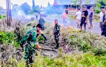 Koramil Maniangpajo Bersihkan Drainase, Cegah Genangan Saat Musim Hujan