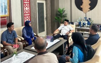 Sekda Sulbar Pimpin Rapat Teknis, Perkuat ki Respons Isu Pelayanan Kesehatan