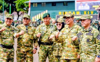 Bupati Wajo Andi Rosman Dukung Penguatan Bela Negara Lewat Latsarmil Komcad ASN dan Kepala Desa