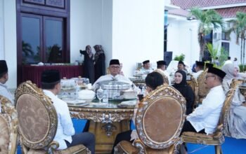Buka Puasa Bersama Gubernur, Kapolda Sulbar: Memperkokoh ki Silaturahmi di Bulan Penuh Berkah
