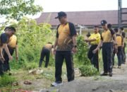 Peduli Lingkungan, Polda Sulbar Gelar ki Kerja Bakti dan Tanam Pohon